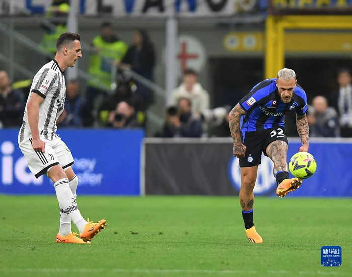 12+4首秀大放异彩！老鹰强势逆转勇士，今年首笔重磅交易成效显著