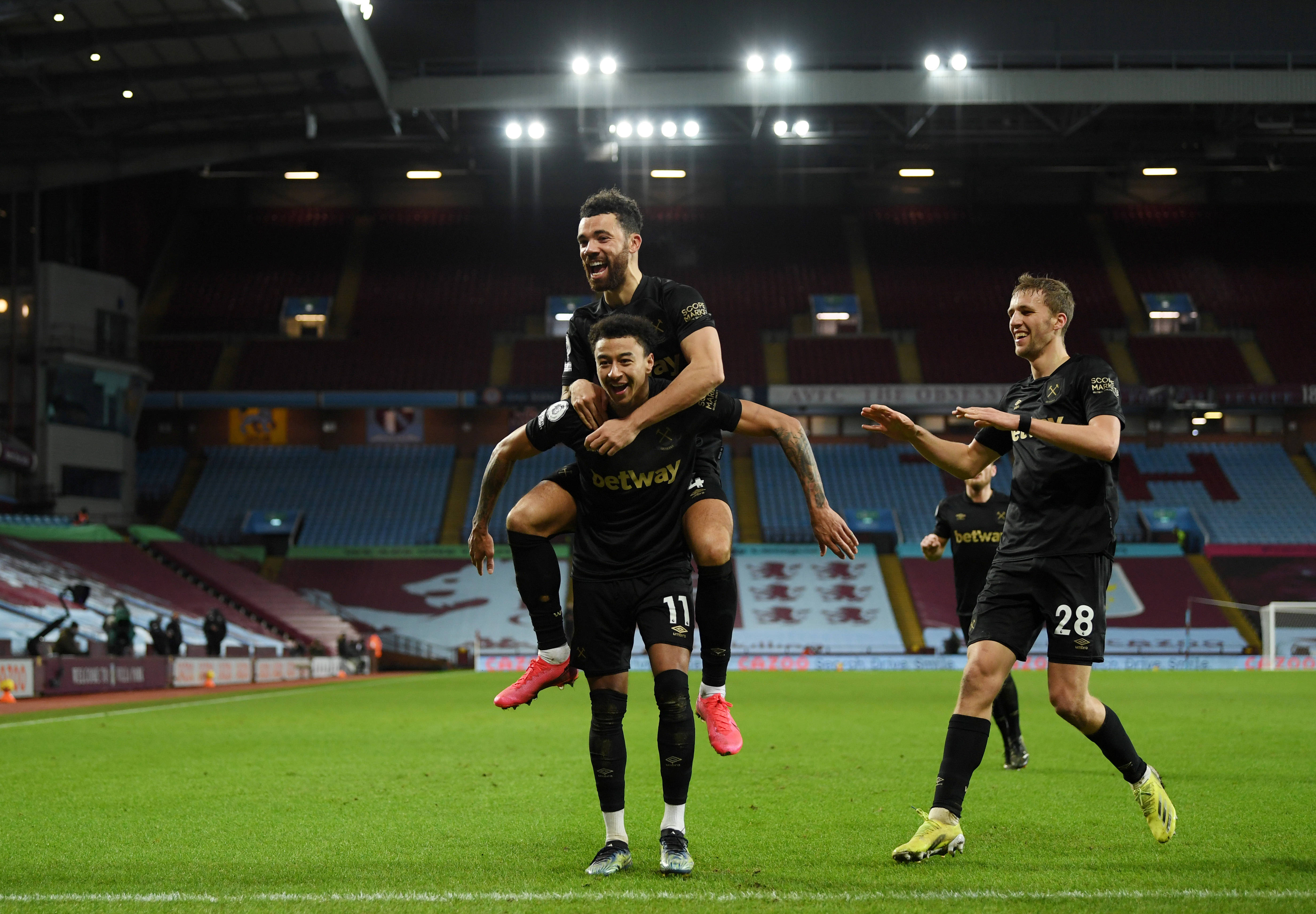 [NBA]克林根挡拆造良机 乐福干拔三分命中