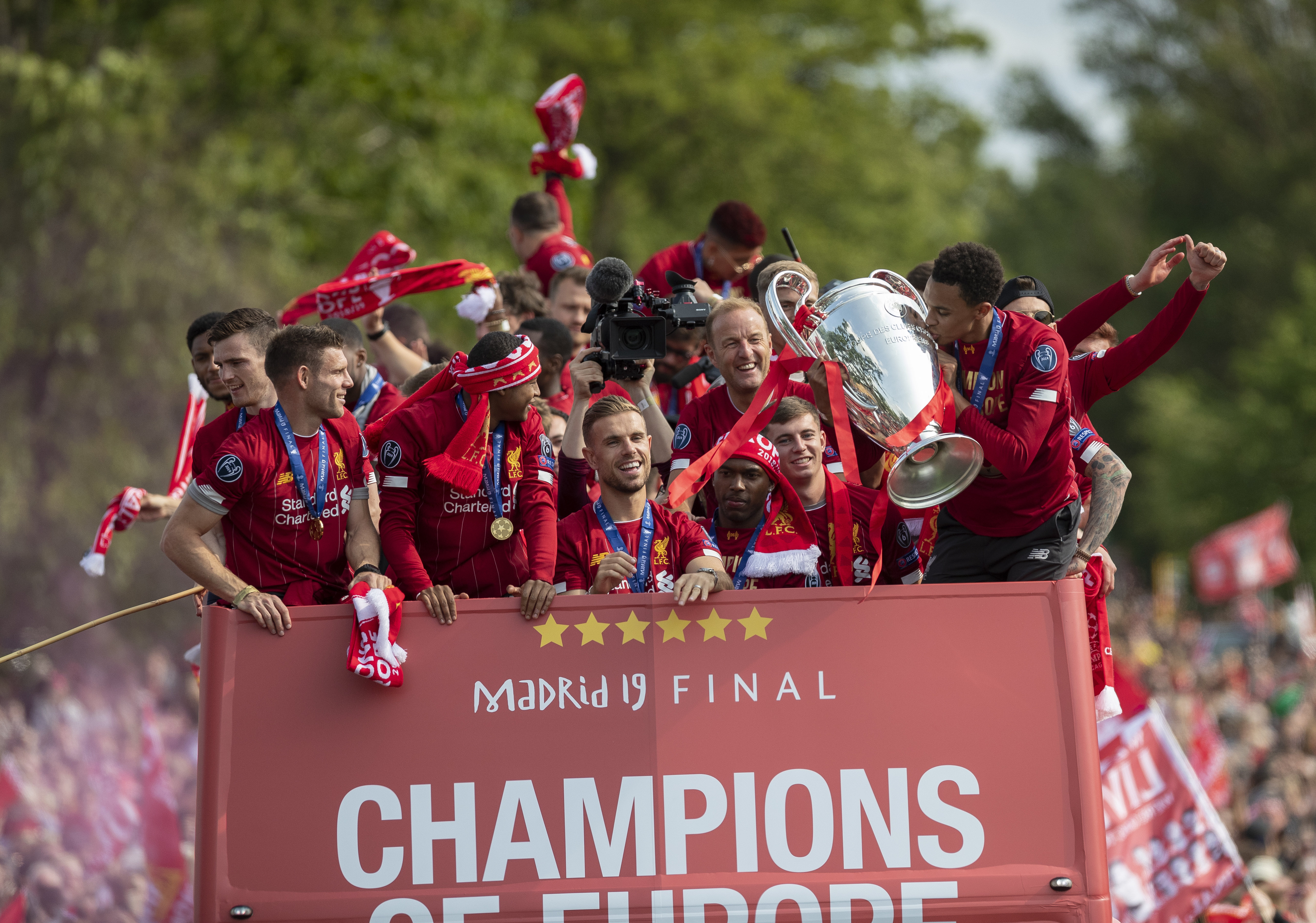 龙华打造首个电竞文创电商园区