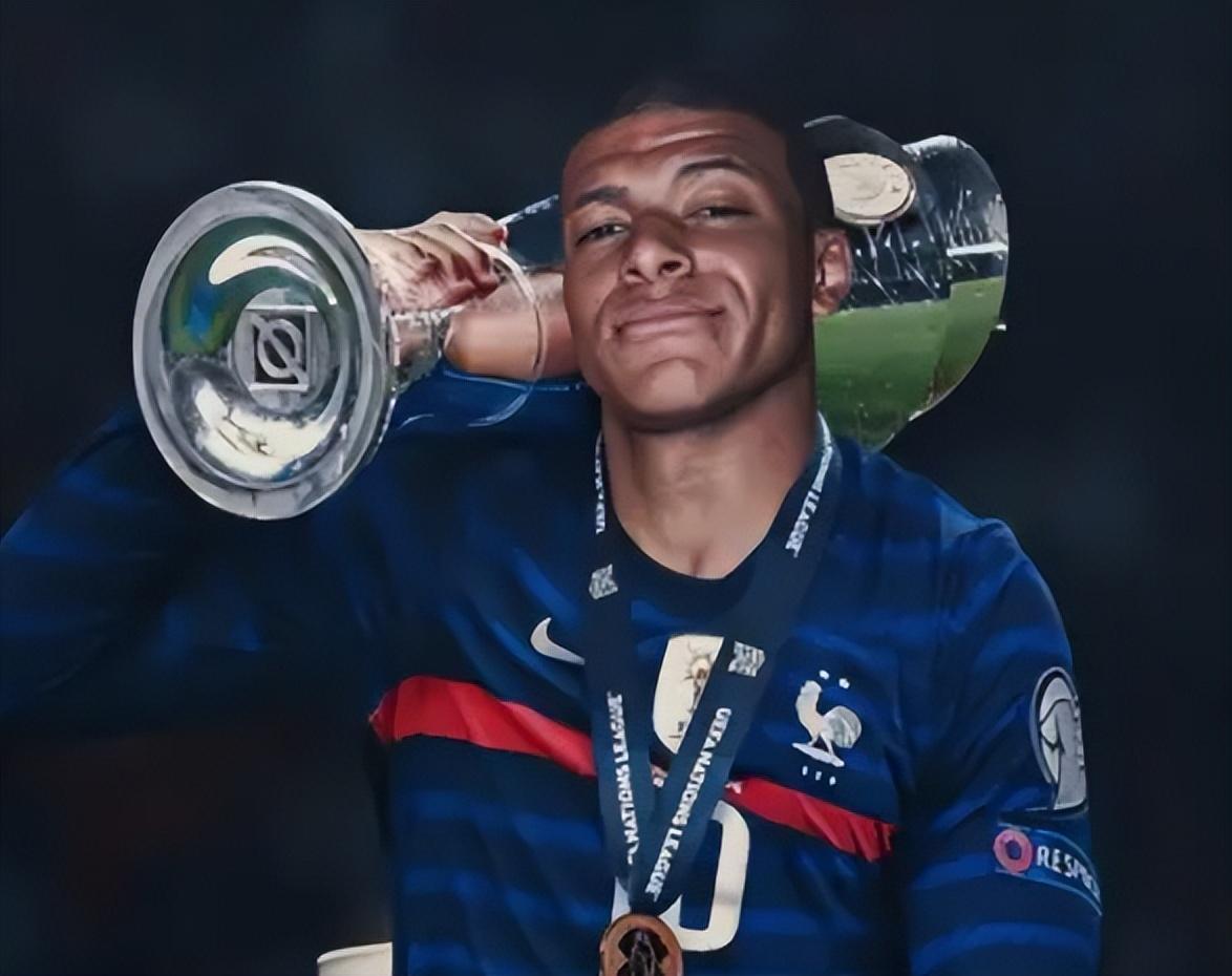 广东3消息！胡明轩深夜发声，徐杰新发型遭吐槽，焦泊乔化身阿联