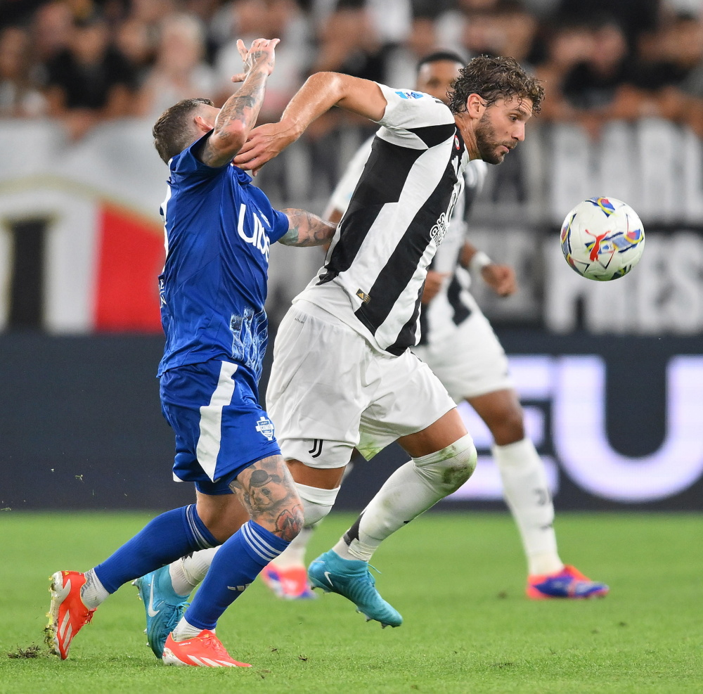 穆帅是皇马唯一的特权教练，穆帅与齐达内和众球员产生矛盾的真相