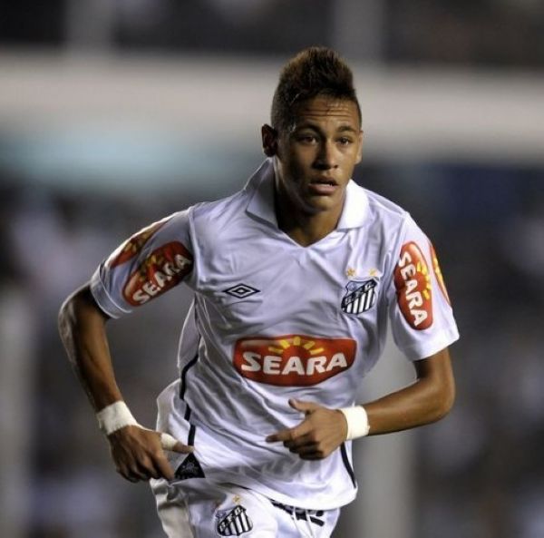 JDG赛后群访 教练：要在BP上下更多的功夫 继续改进游戏内的部分