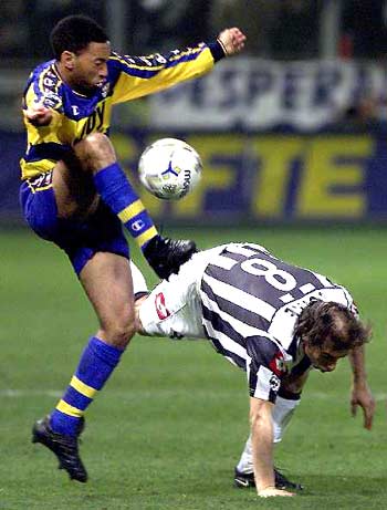 全明星第二轮投票结果揭晓，东契奇领跑詹姆斯居然跌出前七，库里稳居第三