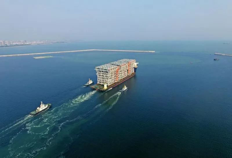 勇士惨败！巴特勒空砍30+7，库里创NBA第2神迹，鹰王狂轰23+11+6